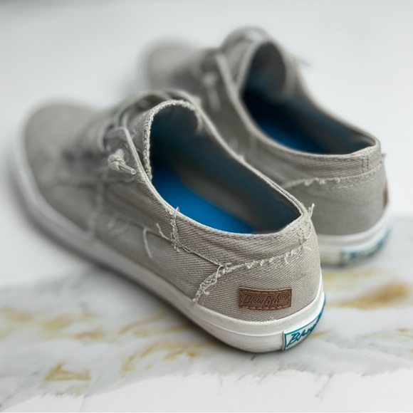 Blowfish Women’s gray Lace-Up Sneakers - Picture 5 of 8